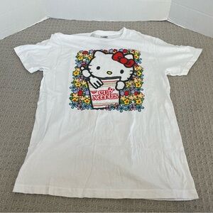 Women’s hello kitty cup of noodle top